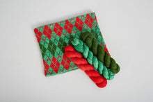 Load image into Gallery viewer, Karo Cowl Kit by Urth Yarns