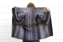 Load image into Gallery viewer, Monokrom Cardigan Fingering