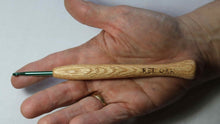 Load image into Gallery viewer, Weasel Works Crochet Hook