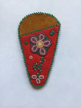 Load image into Gallery viewer, Beaded Scissors Case
