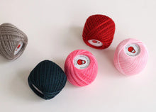 Load image into Gallery viewer, Home Thread Ball by DARUMA

