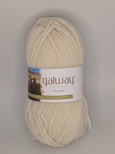 Load image into Gallery viewer, Diamond Luxury Galway Worsted
