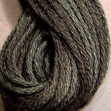 Load image into Gallery viewer, Valdani Cotton Floss 6-Ply
